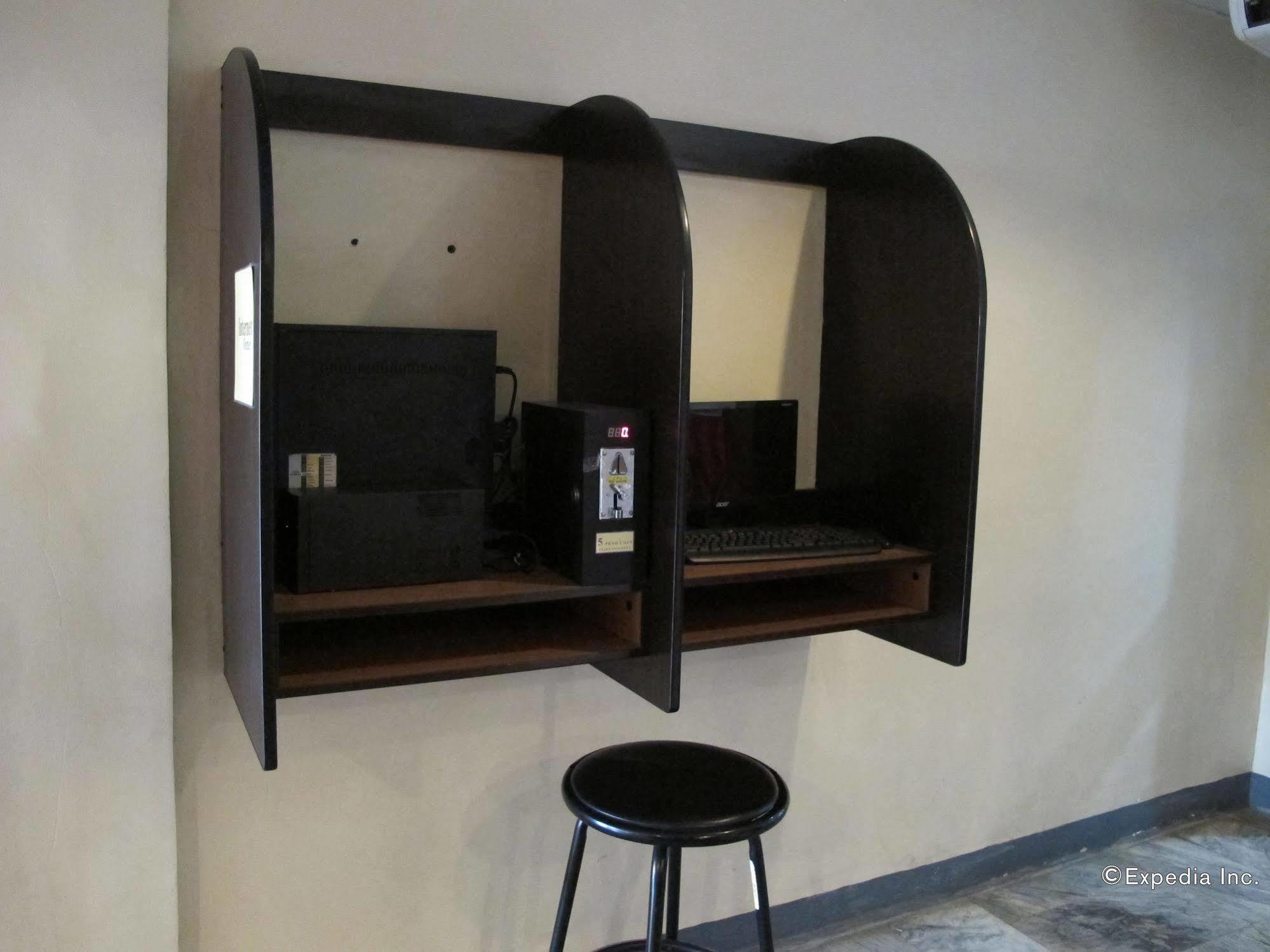 Sugbutel Family Hotel Cebu Екстериор снимка