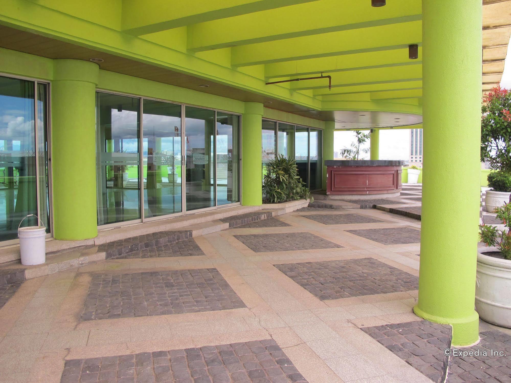 Sugbutel Family Hotel Cebu Екстериор снимка